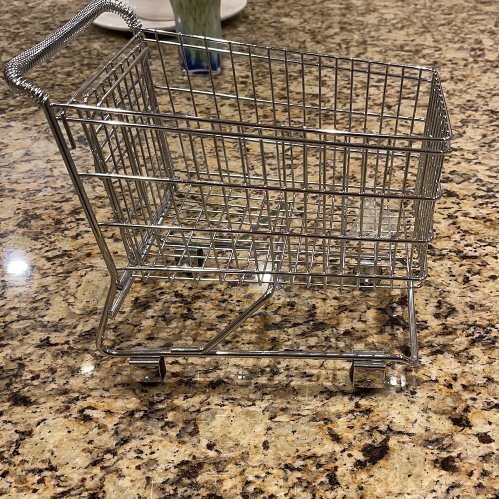 🌷SHOPPING CART DECOR